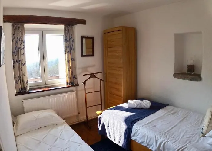 Hisa Brdo بيت ضيافة 3*